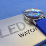 Zrkadlové LED hodinky